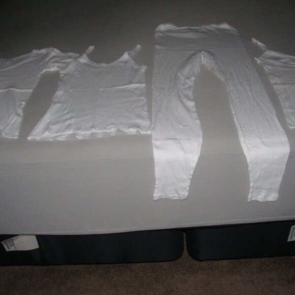 WOMENS NIGHT SET - 2 TANKS - I BOTTOM - I SHIRT- MEDIUM - Picture 5 of 5